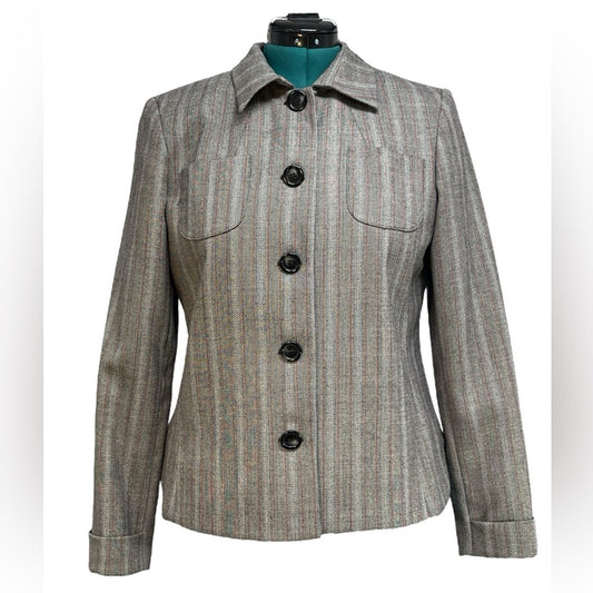 Vintage Harvé Benard Brown Pinstriped Wool Blazer – Size 12
I